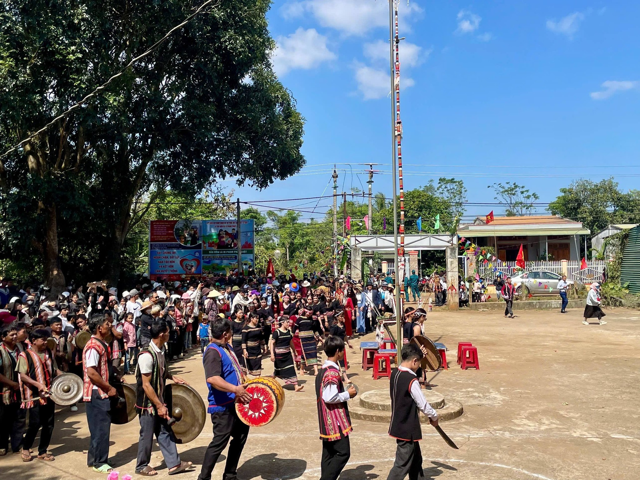 mừng lúa mới tại buôn Hring 2